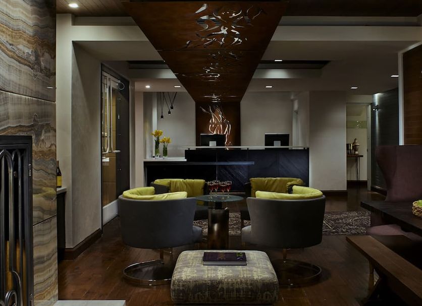 Lounge Photo