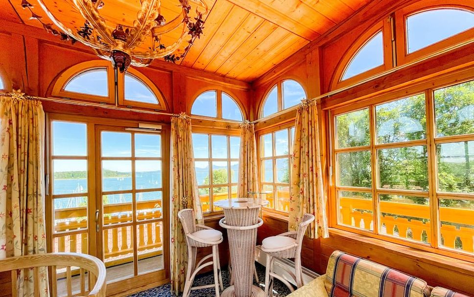 Dining room Photo