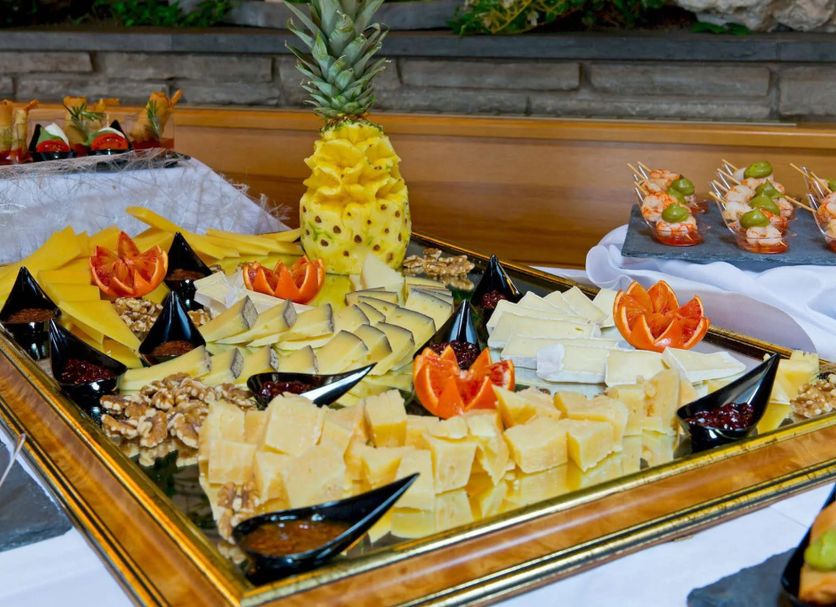 Buffet Photo