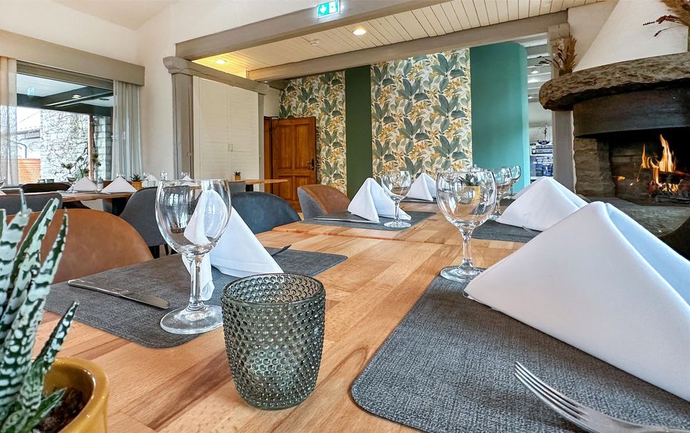 Restaurant Photo