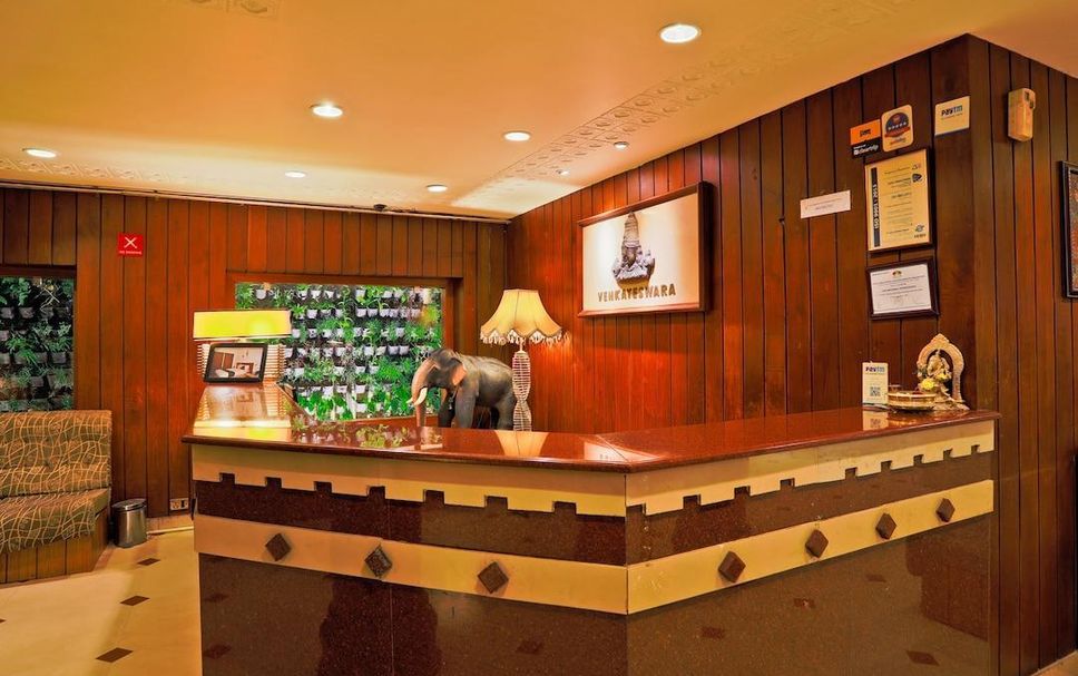 Front desk Photo