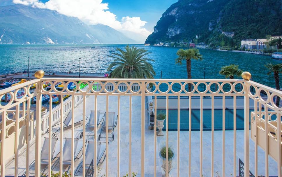 Balcony Photo