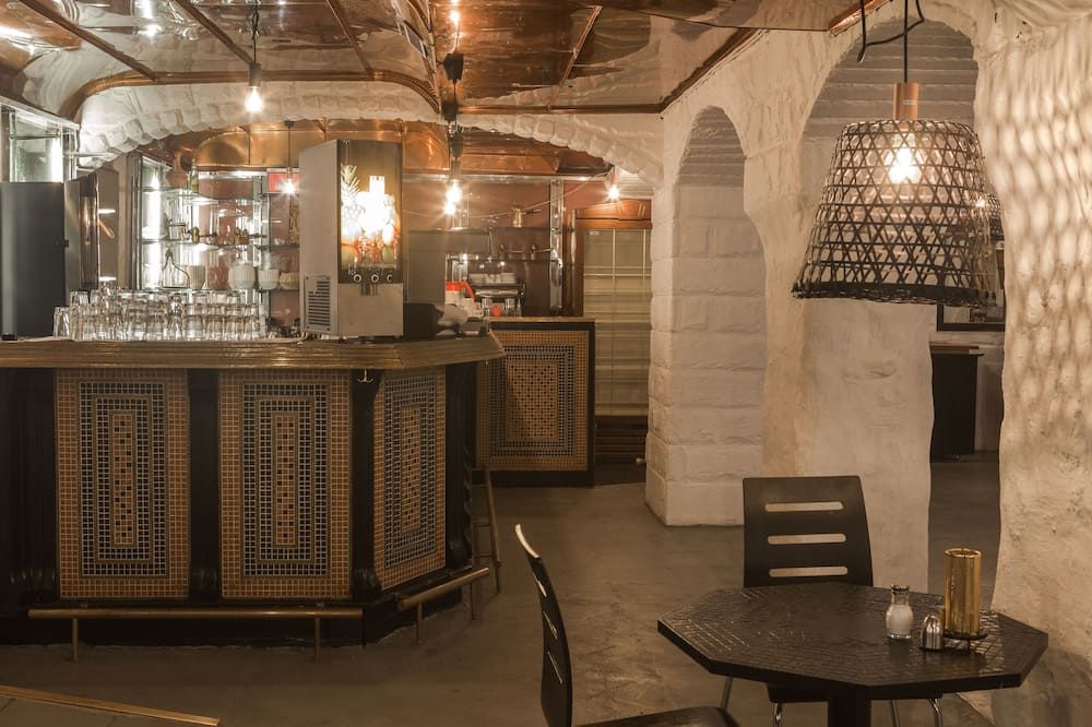 Bar Photo