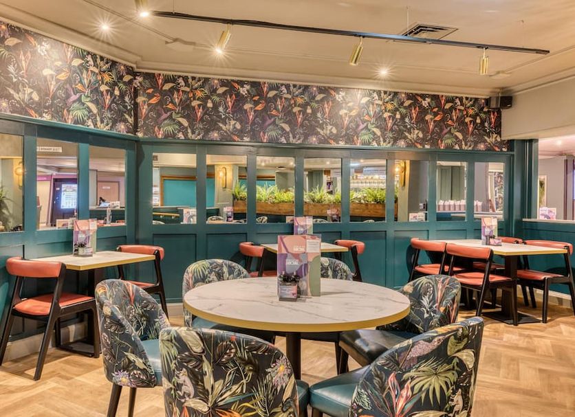 Restaurant Photo