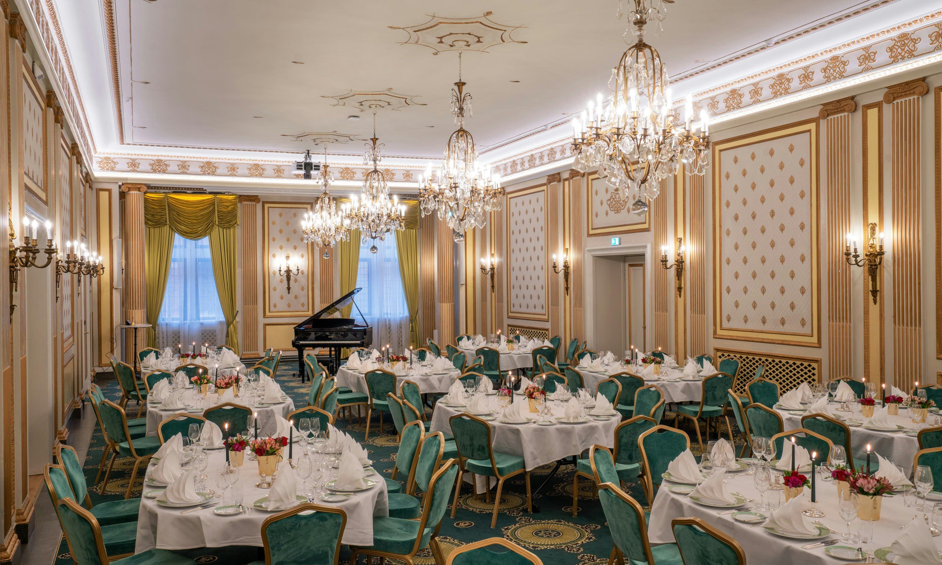 Banquet hall