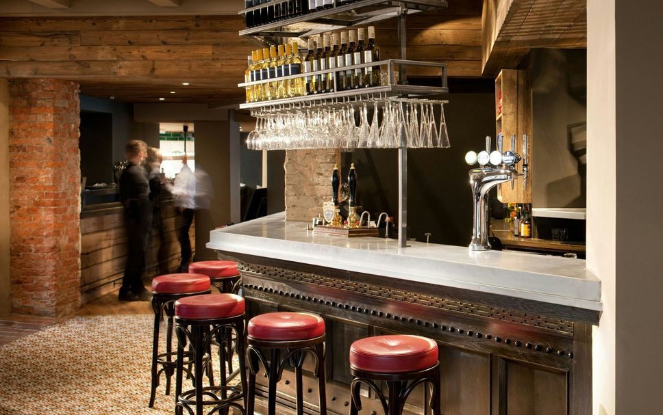Bar Photo