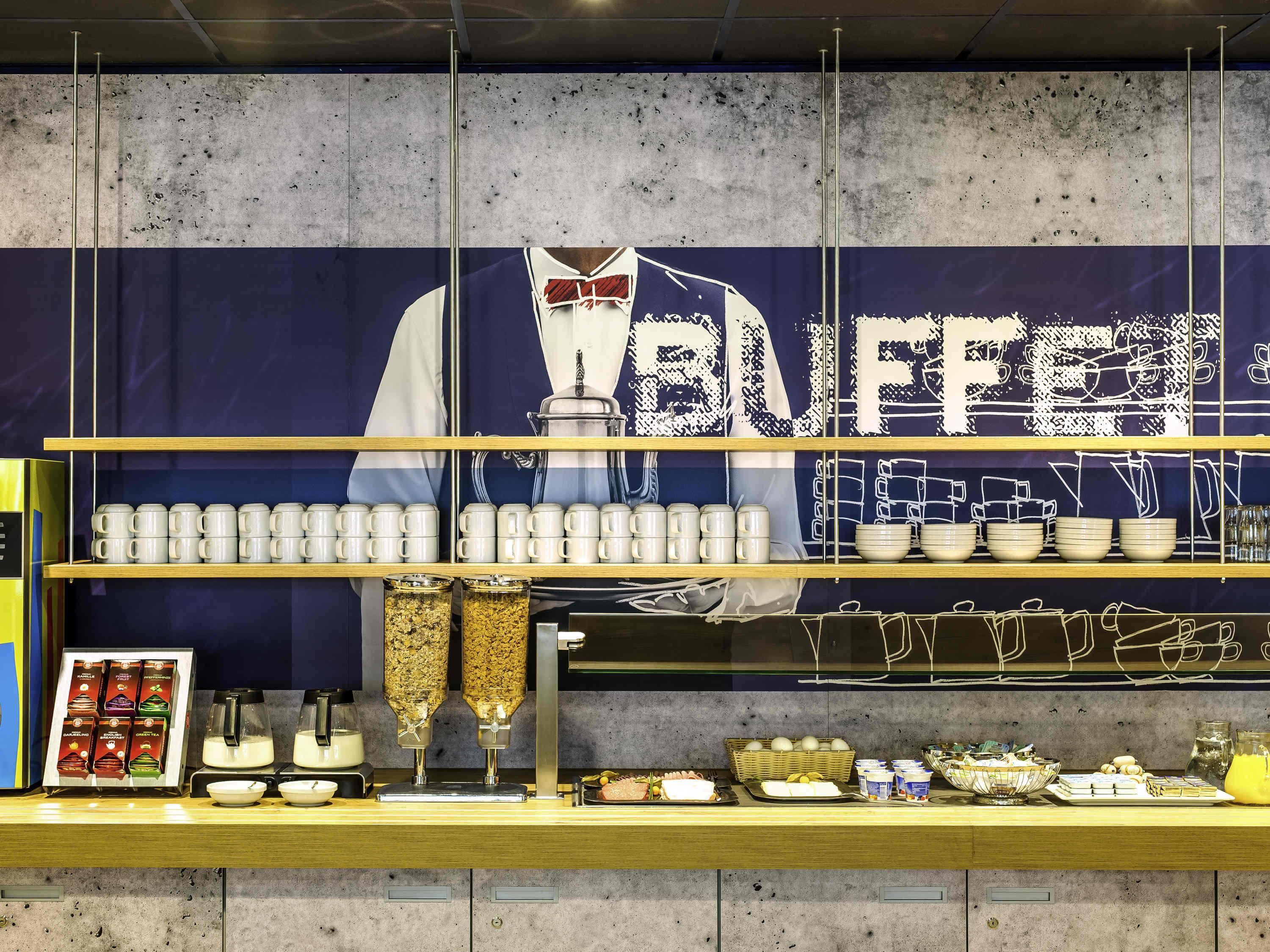 Buffet Photo