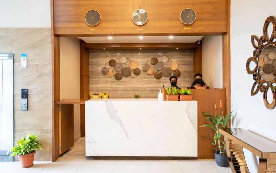 Front desk Photo