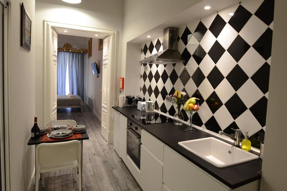 Kitchen Photo