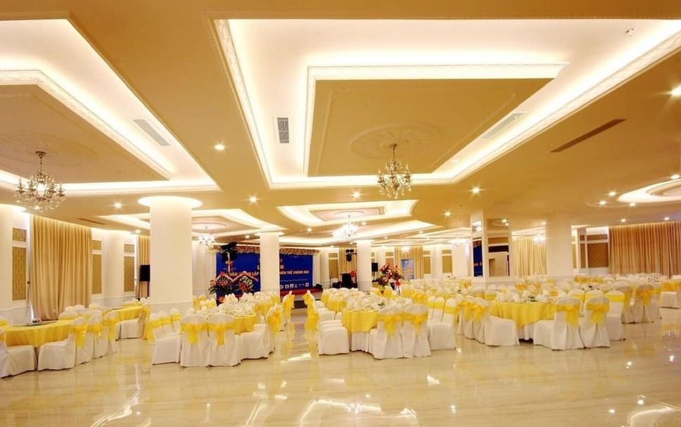 Banquet hall Photo