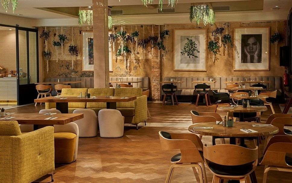Restaurant Photo