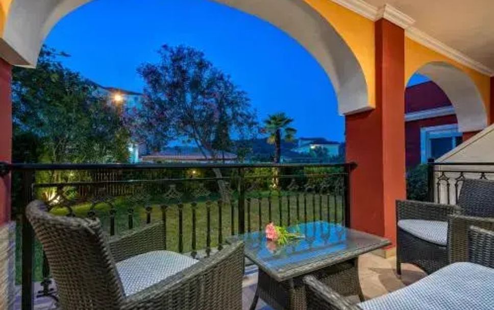 Balcony Photo