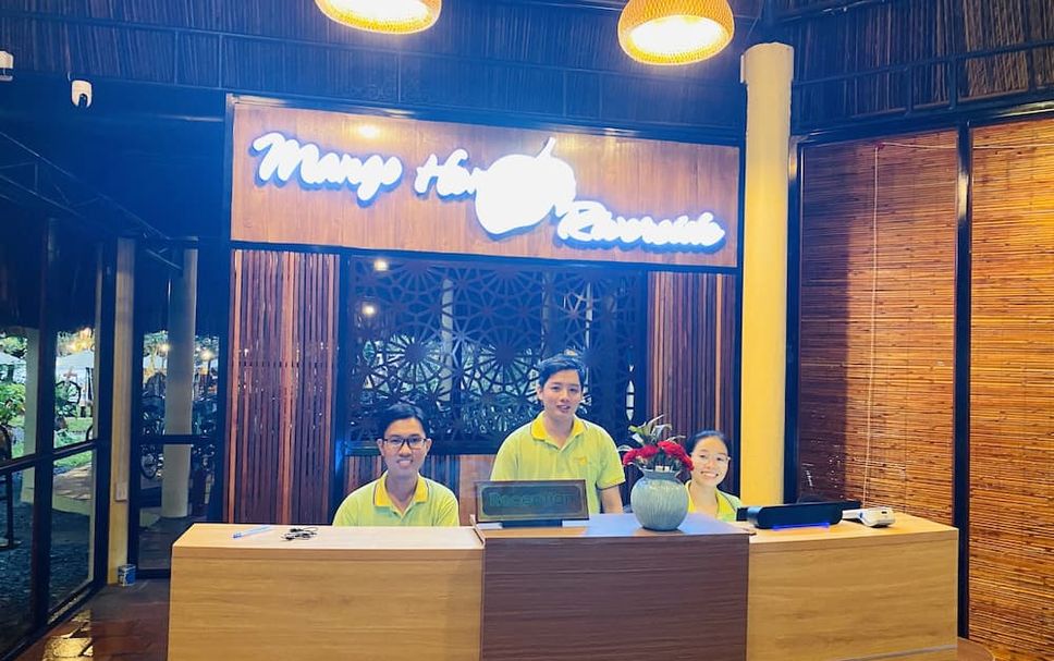 Front desk Photo