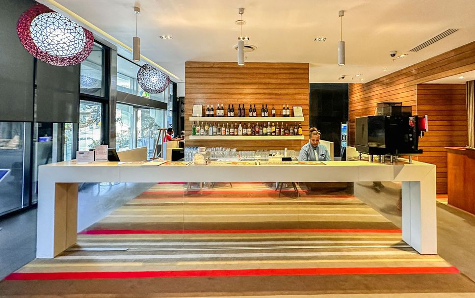 Bar Photo