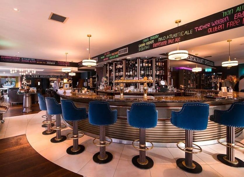 Bar Photo