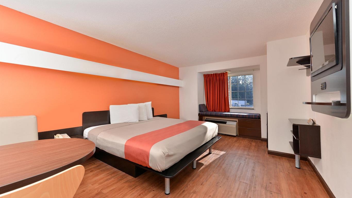 Motel 6 Richburg