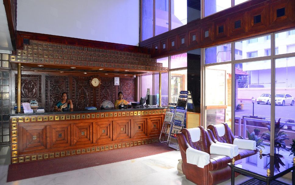 Front desk Photo