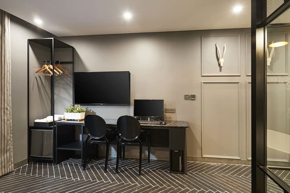 Business centre