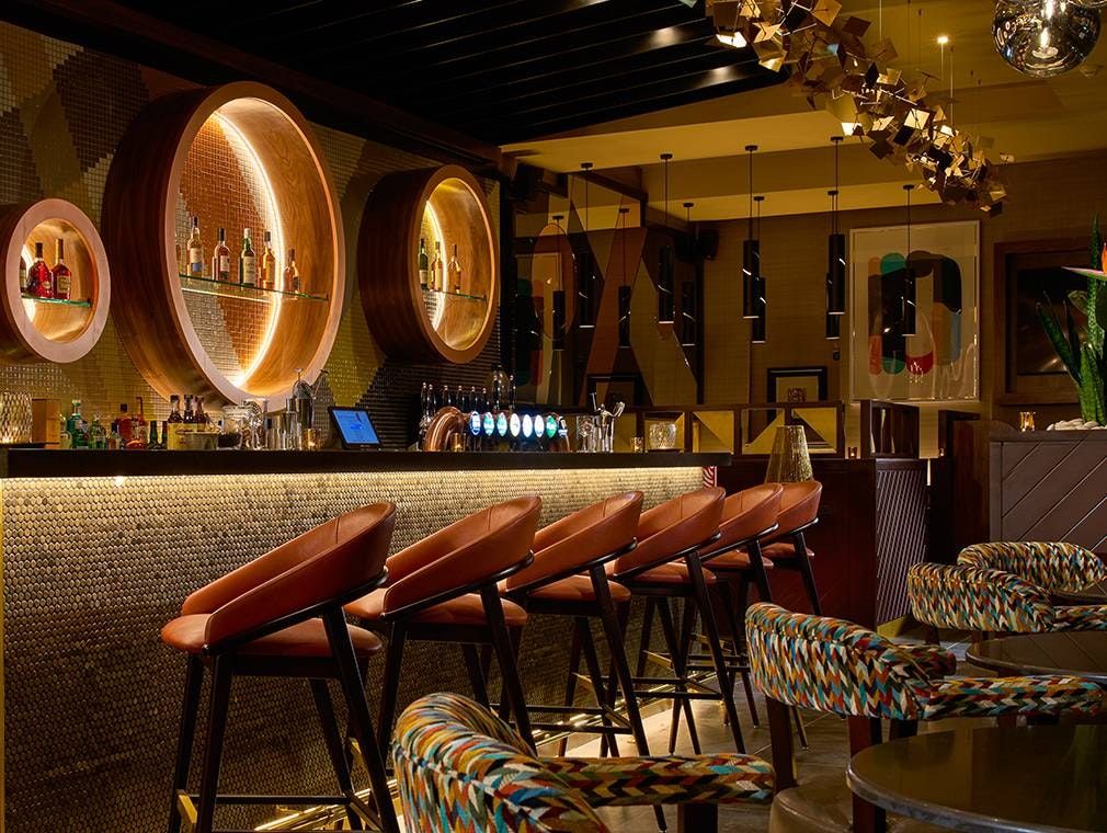 Bar