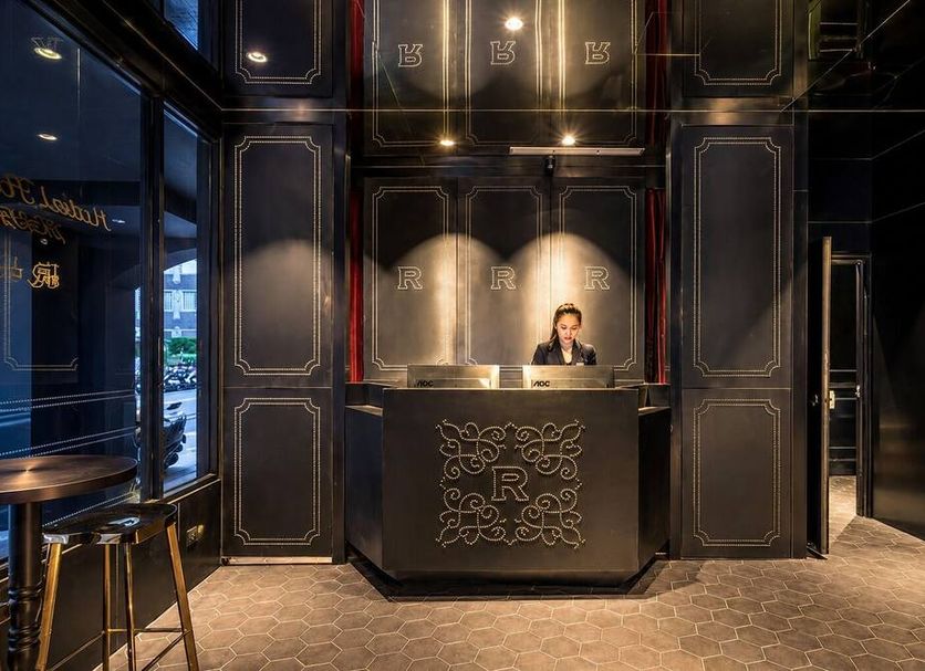 Front desk Photo