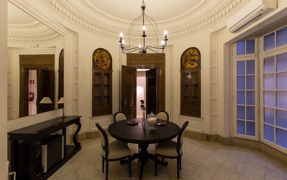 Dining room Photo