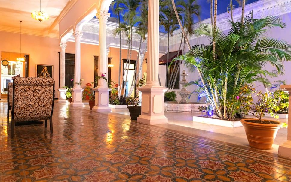 Lobby Photo