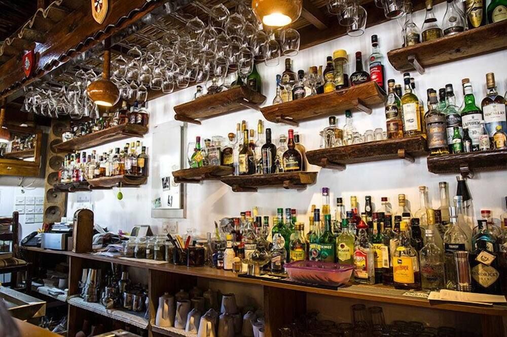 Bar Photo