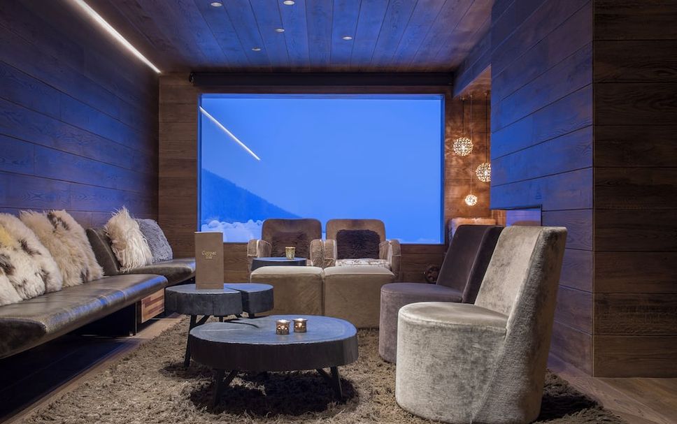 Lounge Photo