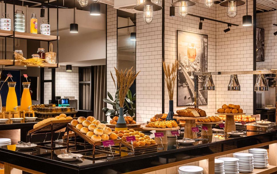 Buffet Photo
