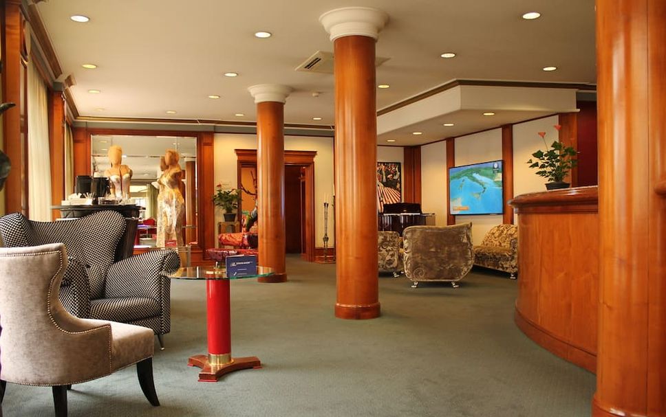 Lobby Photo