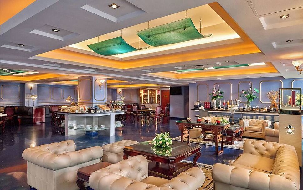 Lounge Photo