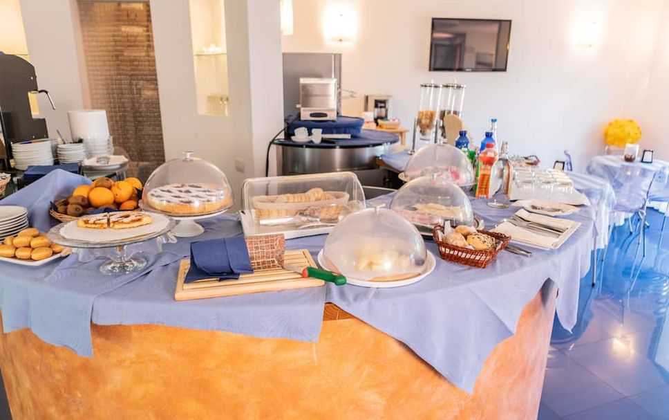 Buffet Photo