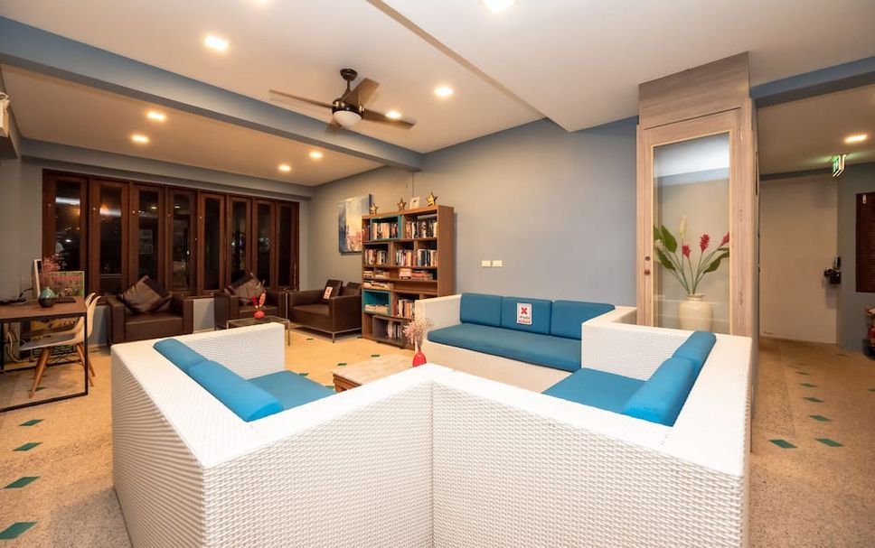 Lounge Photo