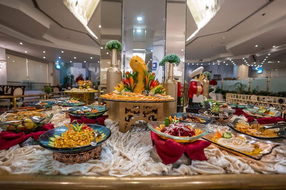 Buffet Photo