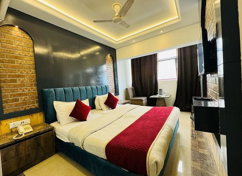 Bedroom Photo