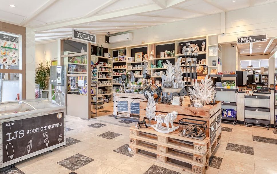 Shop Photo