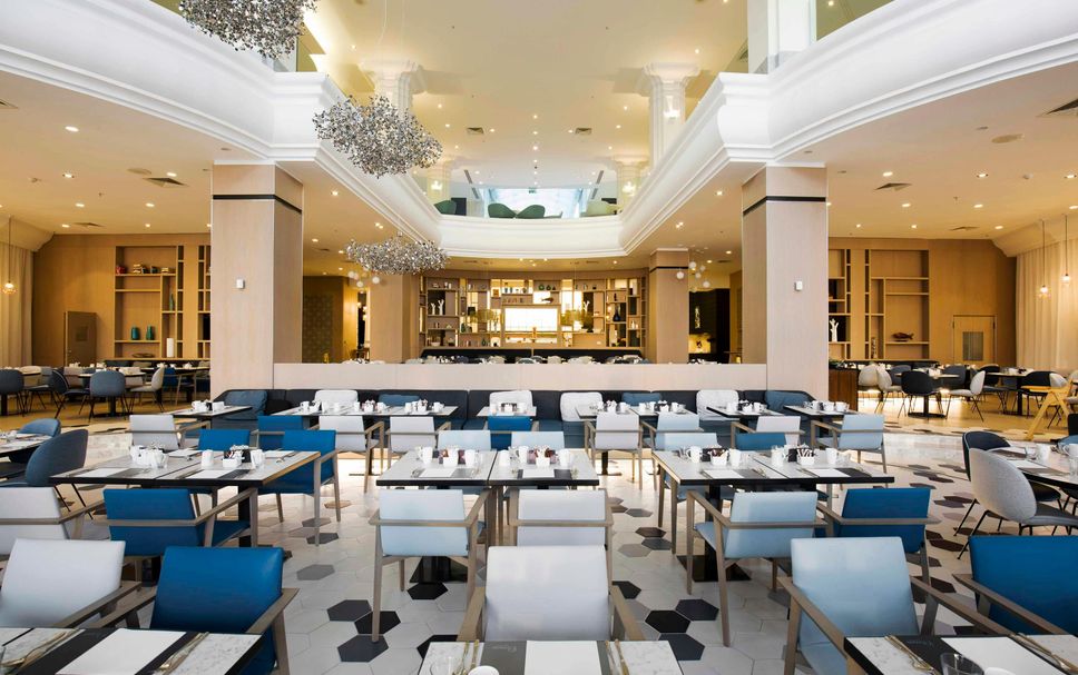 Restaurant Photo