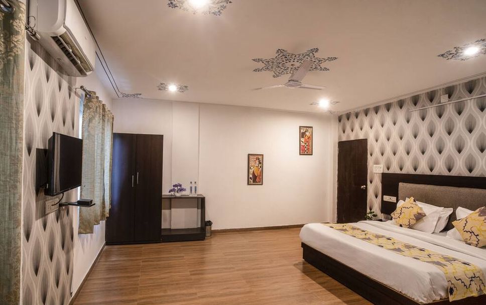 Bedroom Photo