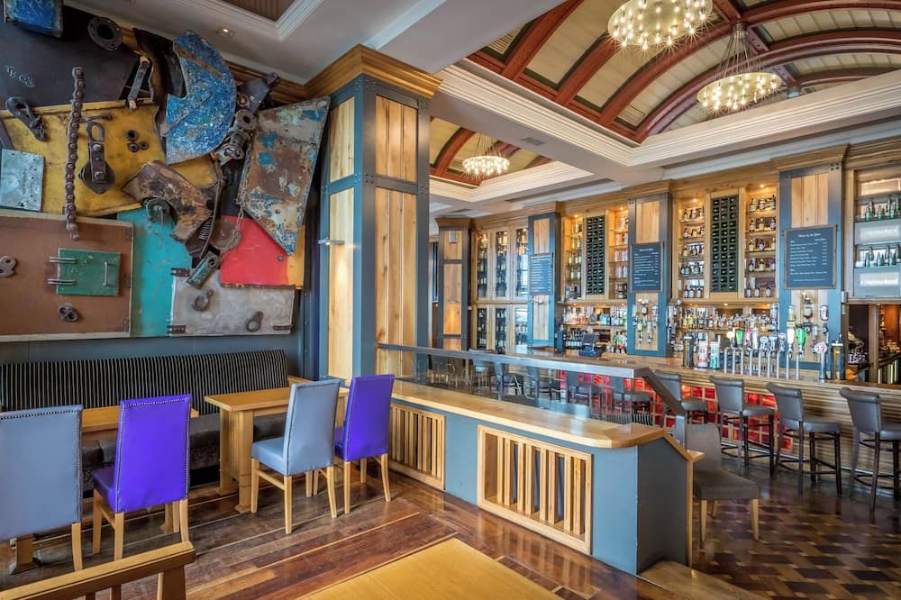 Bar Photo