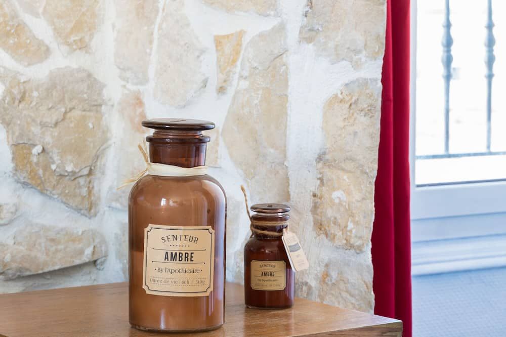 Room amenity