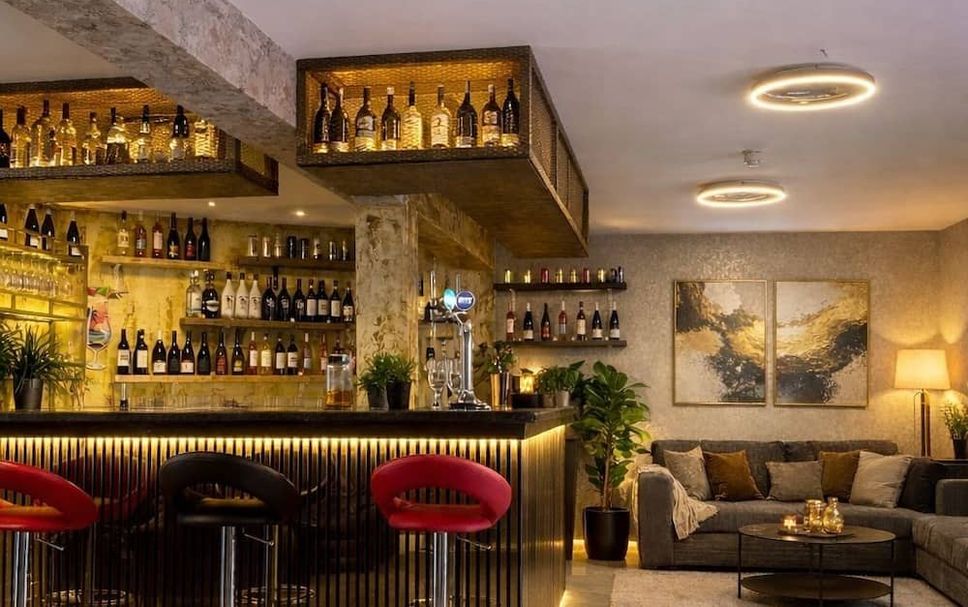 Bar Photo