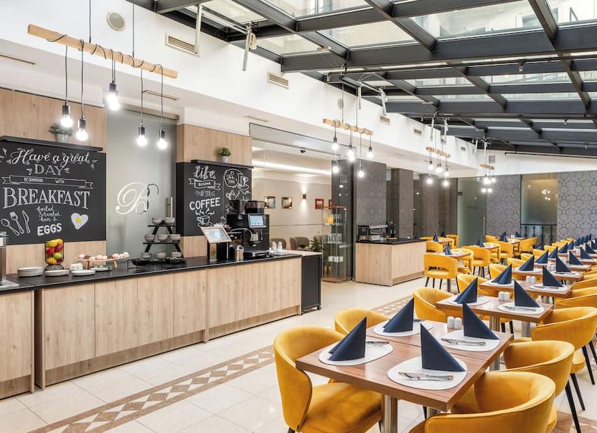 Restaurant Photo