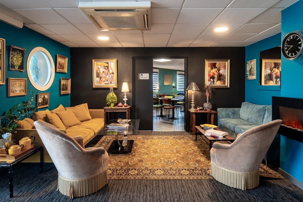 Lounge Photo