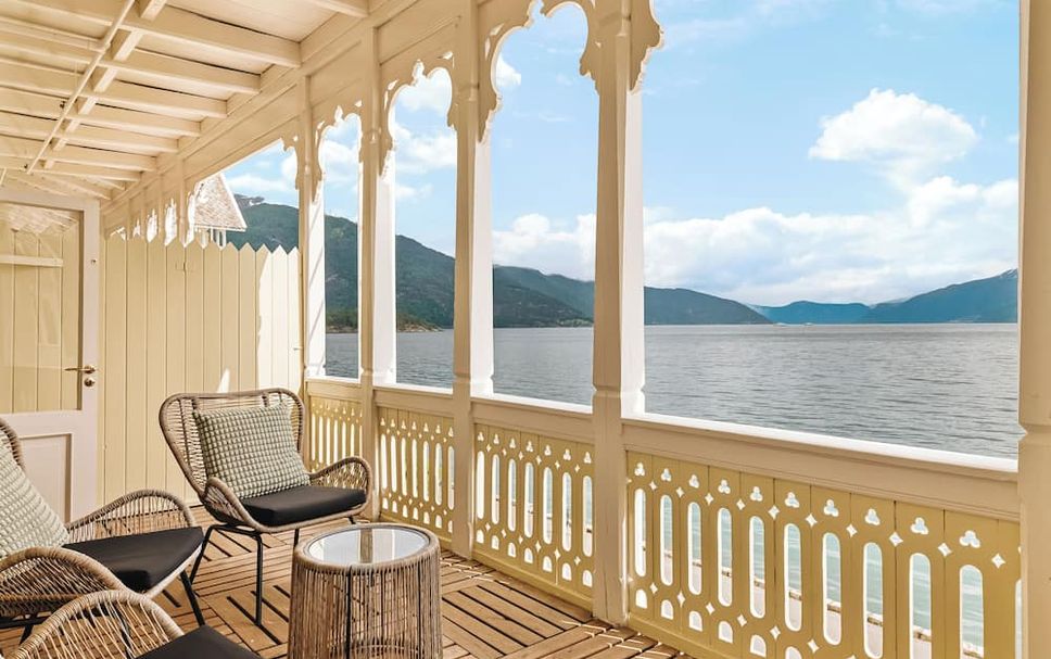 Balcony Photo
