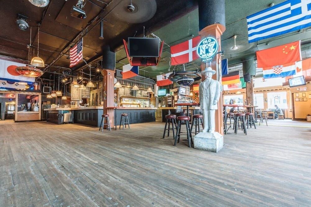 Bar