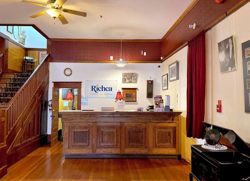 Front desk Photo
