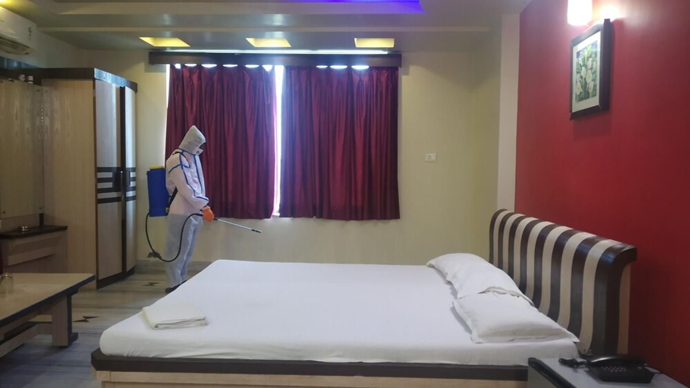Hotel Mamoni Group