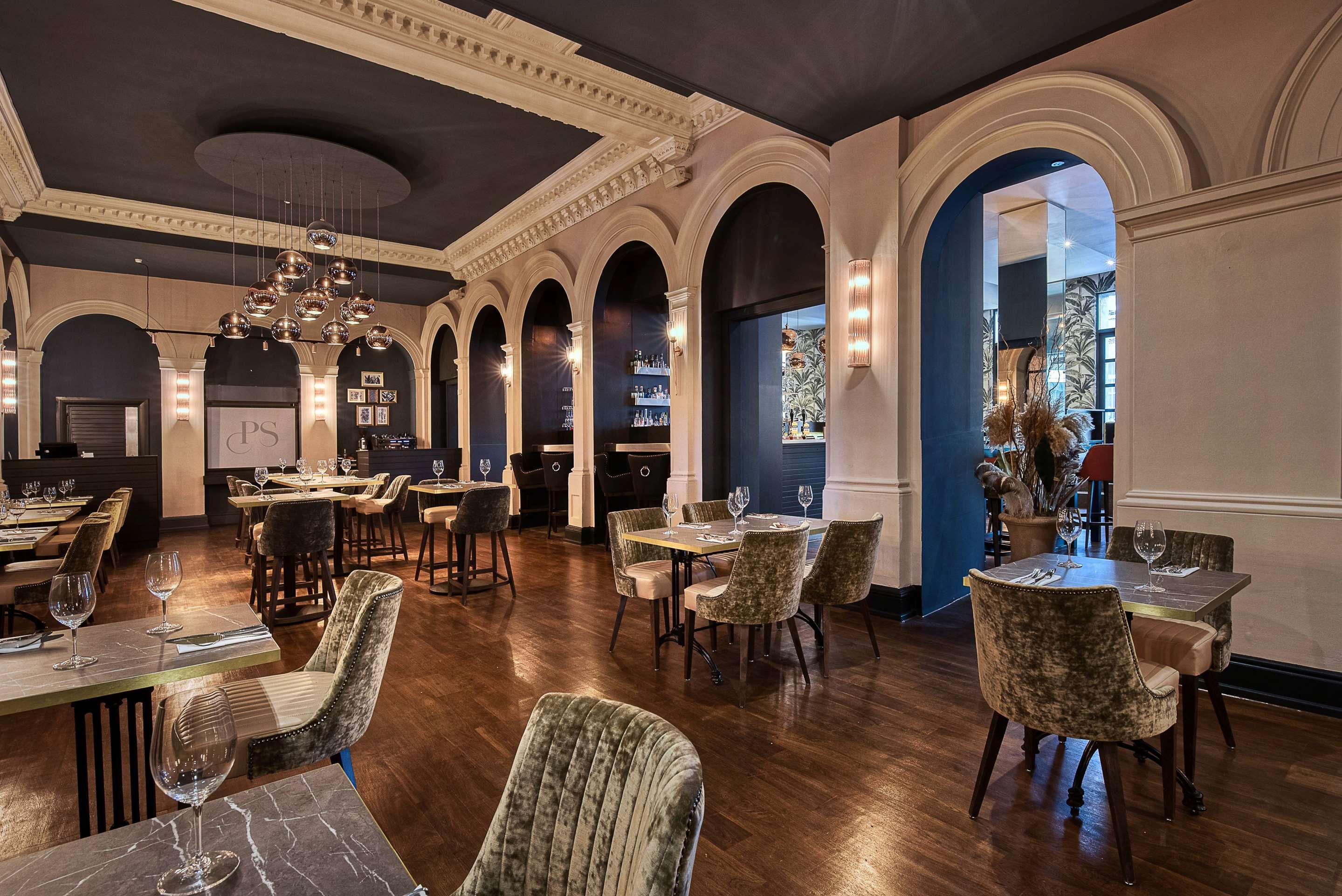 Restaurant Photo