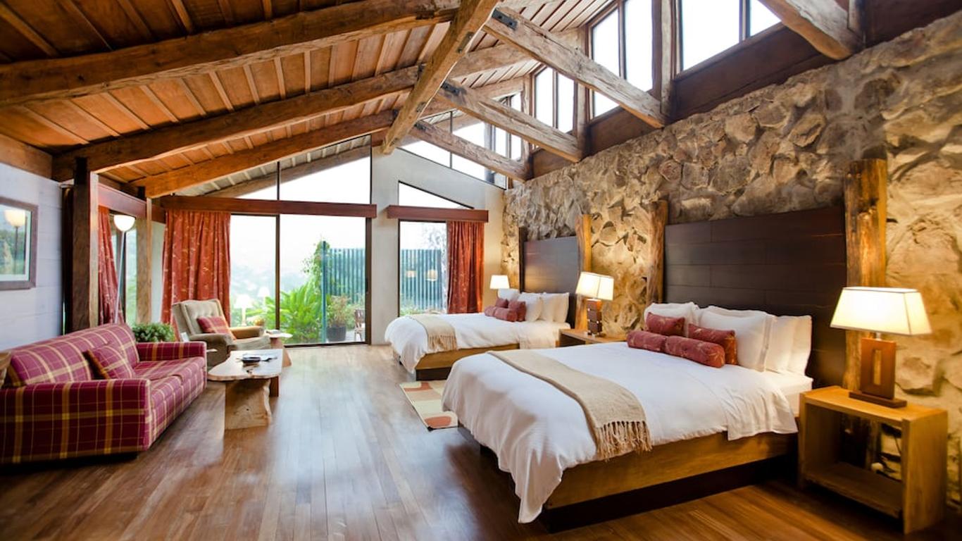 Poas Volcano Lodge