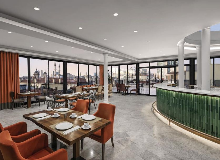 Restaurant Photo